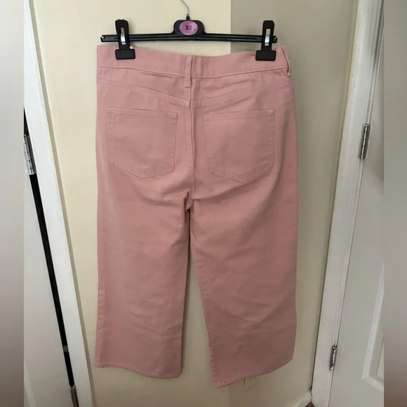 BCBGeneration long short Jean  for women Size 27 Rose
Smoke Cropped Gaucho - Picture 16 of 17